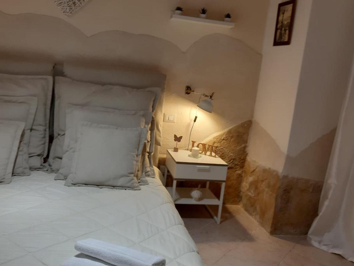 Nicole House Bed and Breakfast Bari Eksteriør billede